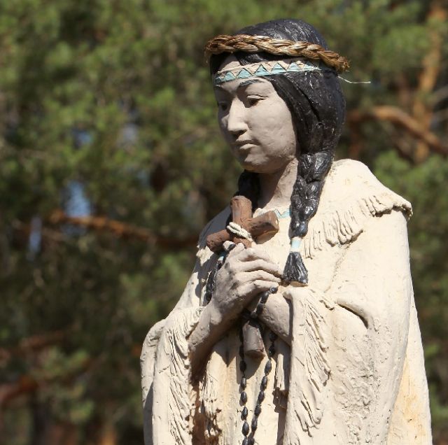 Pope advances sainthood causes of Marianne Cope, Kateri Tekakwitha 