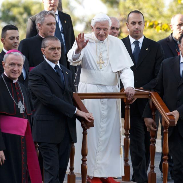 Pope authorizes granting of indulgences for Year of Faith events