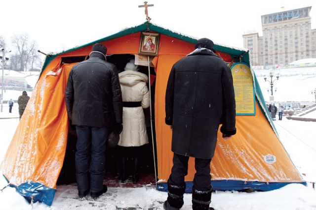Prayer and protest converge in Ukraine