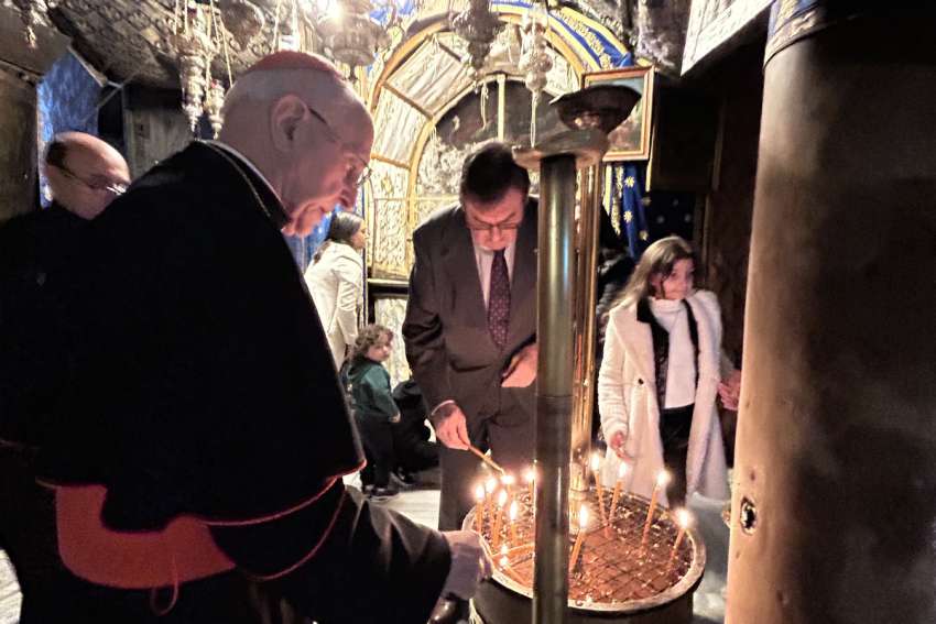 Cardinal Filoni makes pilgrimage to Holy Land as sign of peace, solidarity