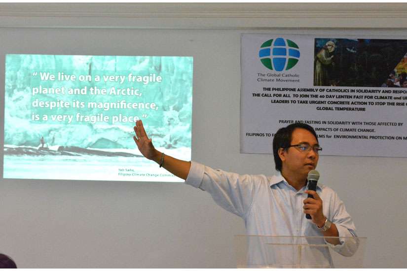 Filipinos join fast for climate justice with Typhoon Haiyan in mind
