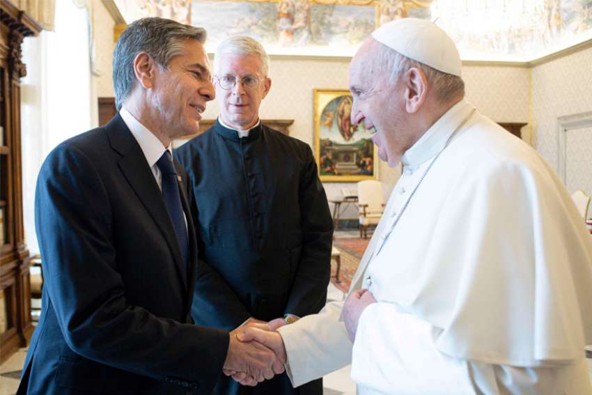 Pope Francis, U.S. Secretary of State Blinken meet at Vatican