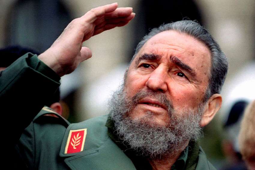 Fidel Castro, communist leader who met three Popes, dies at 90