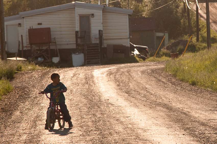 1 in 4 Canadians face financial hardship, Angus Reid poll finds