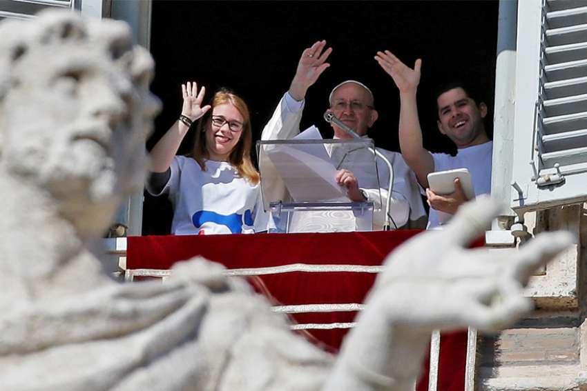 Pope Francis challenges young people: Don't live life for 'likes'