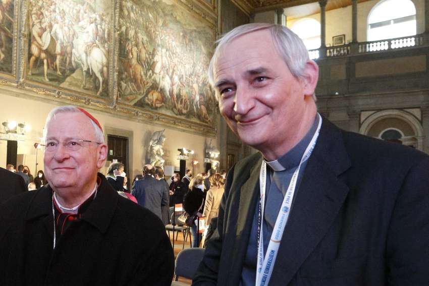 Pope Francis wants to send peace envoys to Kyiv, Moscow: report