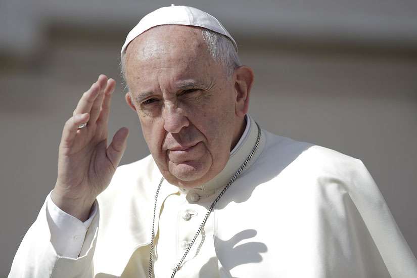 Pope Francis: Seek forgiveness for shutting out refugees