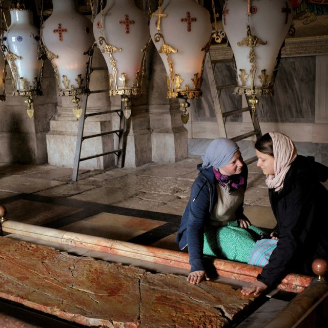 Finding strength in prayer, despite Holy Sepulchre throngs   