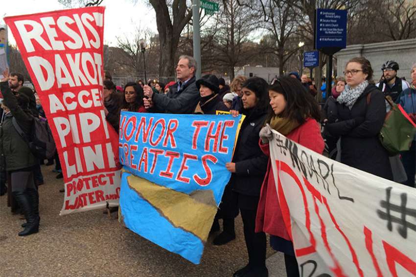 Native Americans condemn Trump’s executive action on pipeline