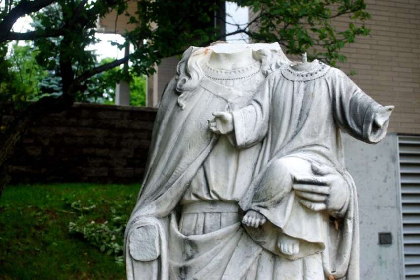 Database tracks persecution of Christians