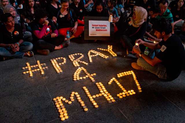 Pope prays for victims of downed plane, urges peace in Ukraine