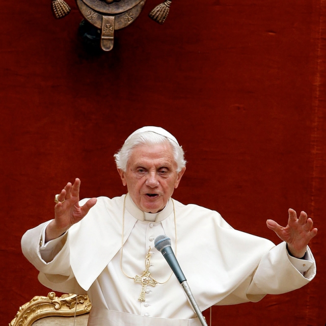 At audience, pope announces themes for coming WYD celebrations 