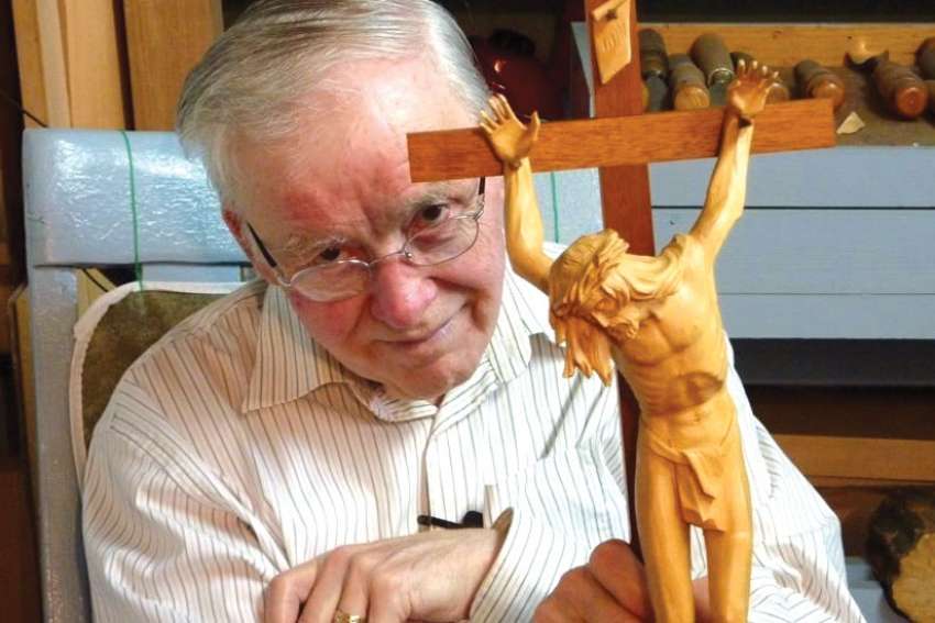Quebec sculptor, who created a new vision for the cross, dies at age 77