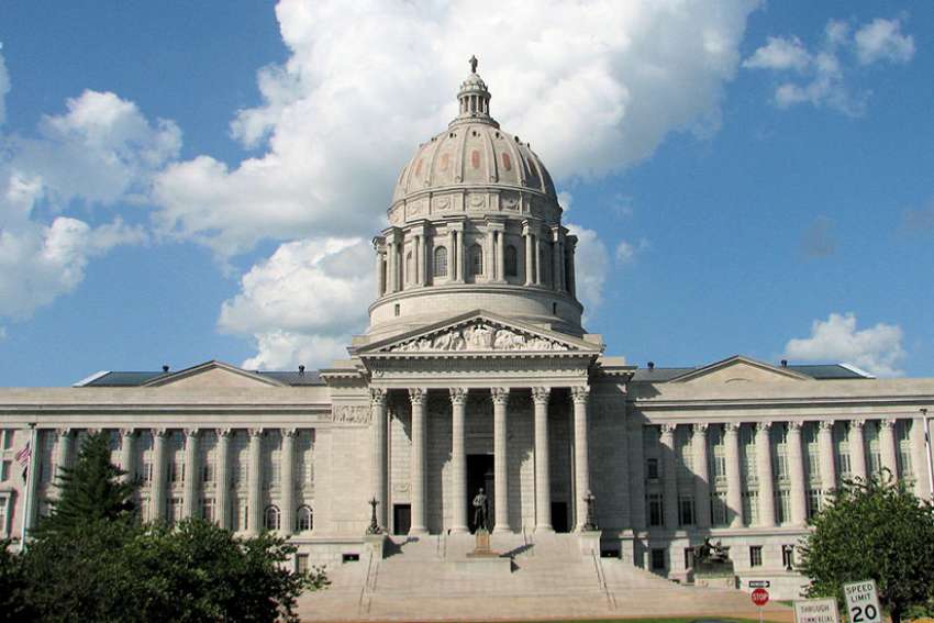 Pro-life groups praise new Missouri bill curbing abortion