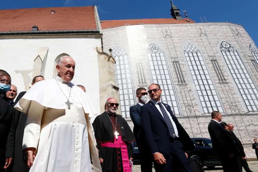 Pope Francis urges Slovak church, government to put people first