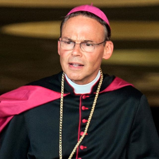Pope meets German bishop at center of spending controversy
