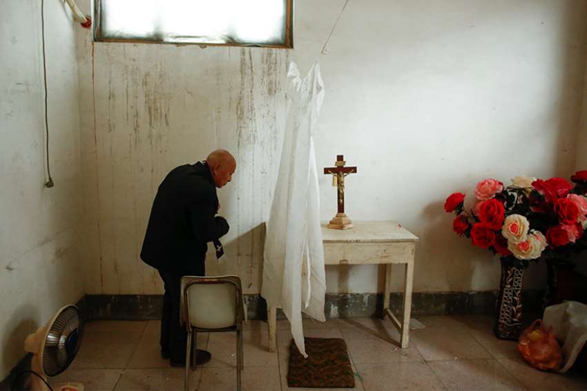 Vatican tries to resolve split between Chinese bishops