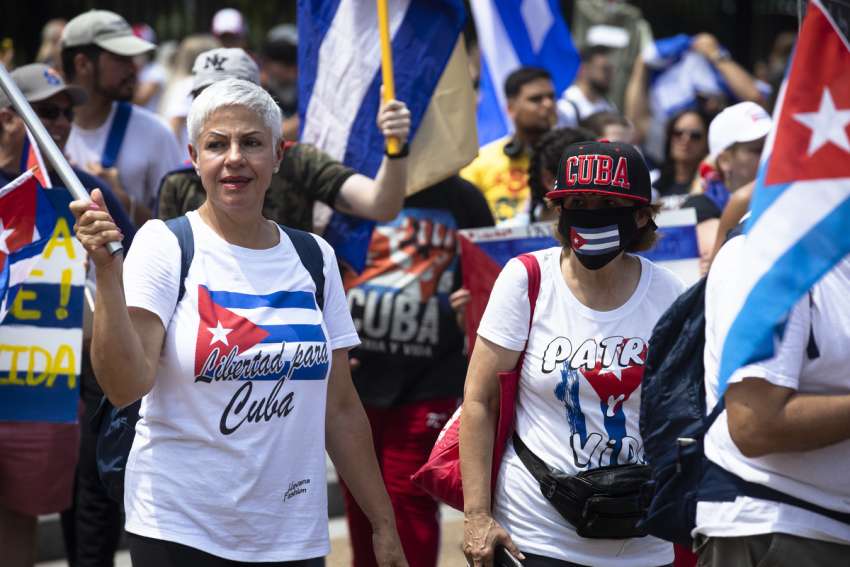 Pope Francis meeting Cuban leader ‘disappointing’