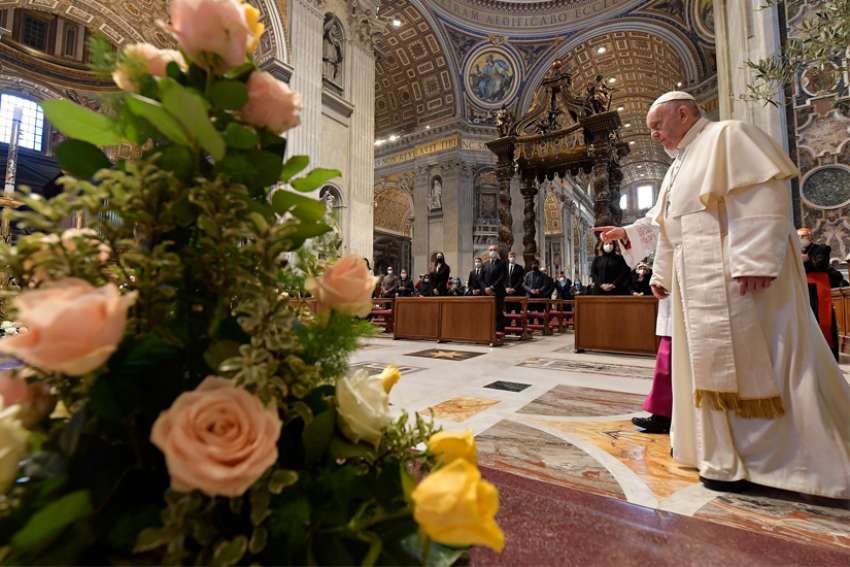 Pope Francis: Easter season is time to seek the risen Lord, experience joy