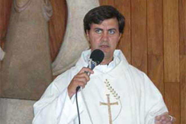 In unusual step, Mexican priest accused of abuse faces criminal charges
