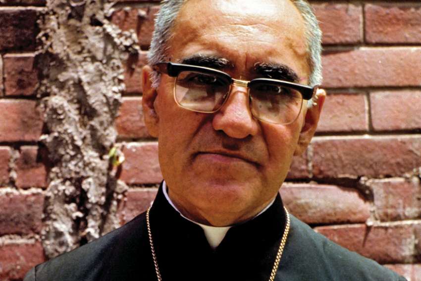 El Salvador turns to Romero in difficult time