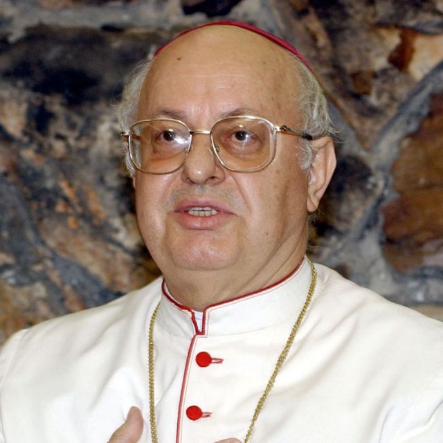Bishops asked to assess marriage, family life to prepare for synod 