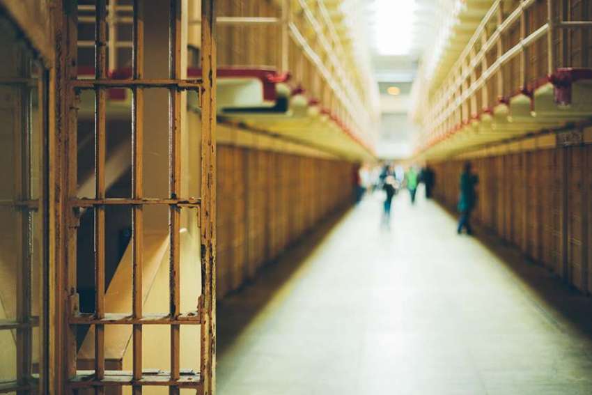 Three states keep death penalty in high-stakes election