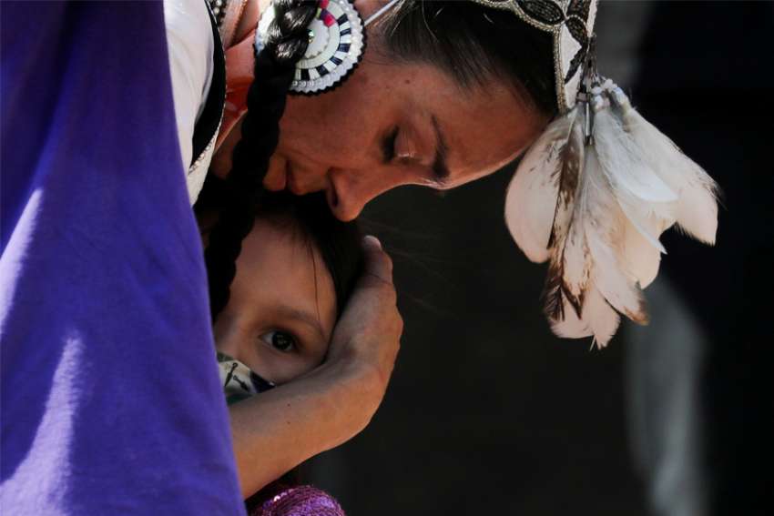 Dates set for Canadian Indigenous meeting with Pope Francis