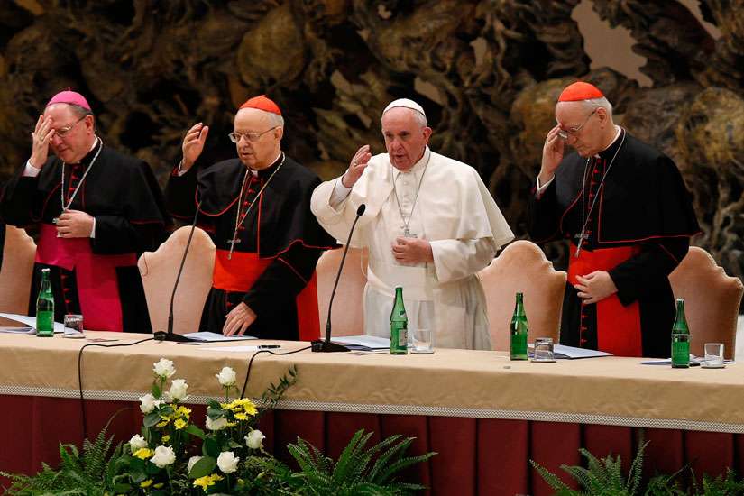 Apologies and processes: Synod groups end with varied offerings