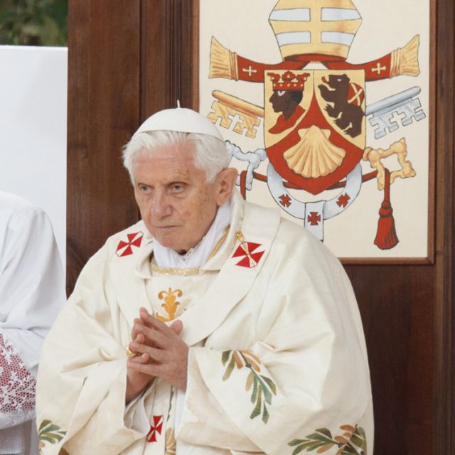 Christians' civic commitment must respect beliefs of others, Pope says 