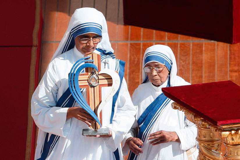 St. Teresa reliquary reflects her life, her works, priest says