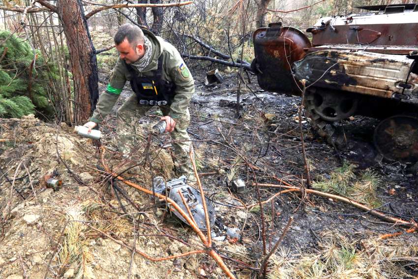 U.S. to provide Ukraine cluster munitions opposed by the church as 'inhumane'