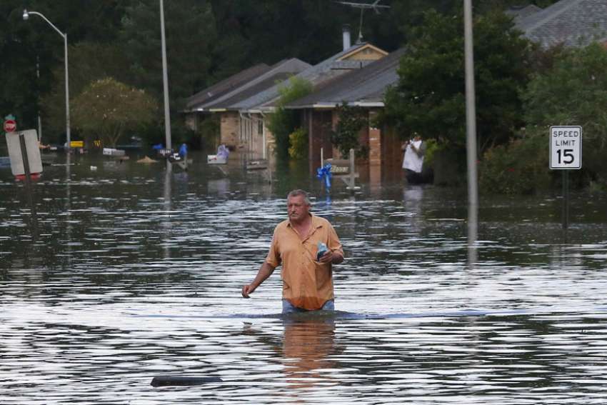 Diocese helps Louisiana flood victims cope with loss, learn to let go
