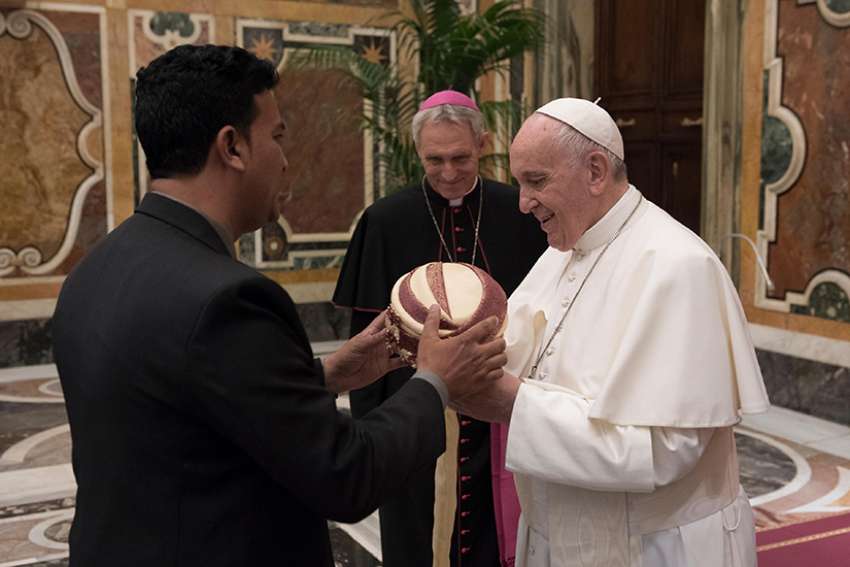 Word of God must be 'beating heart' of church, pope says