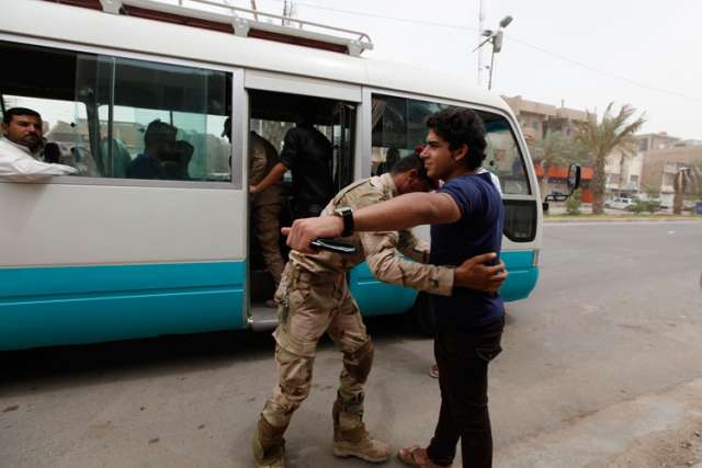 Christians among 500,000 fleeing Mosul after Islamist forces seize city