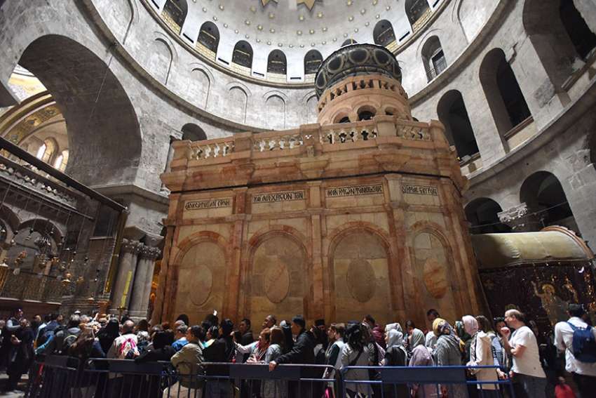 Scientists: Recently restored Jesus' tomb faces major risk of collapse