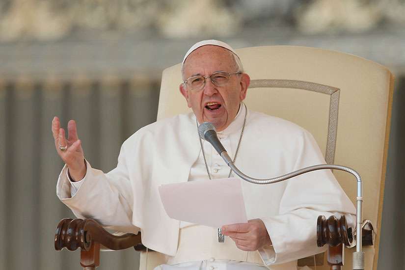 Pope's homily: Reflect on the faithfulness of God