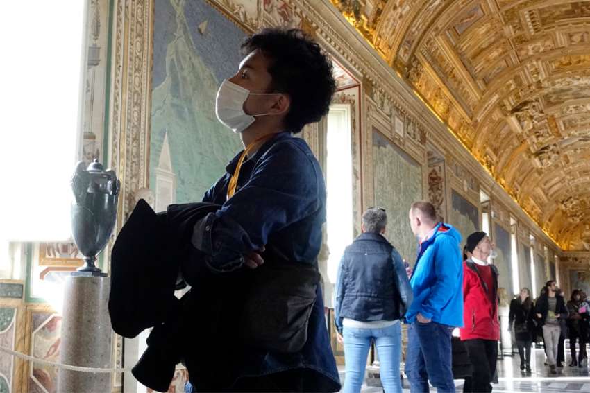 Vatican shuts down museums as COVID-19 cases, deaths mount in Italy