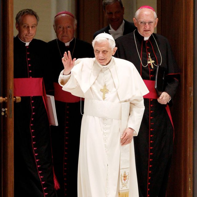 Pope prays Dublin congress draws people closer to Christ, one another 