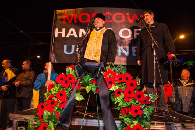 Toronto's Ukrainians weep for their homeland
