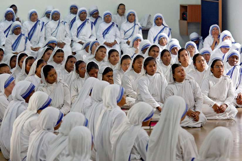 Indians gather to celebrate birthday of Blessed Teresa, soon-to-be-saint