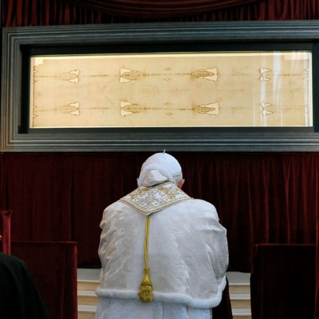 Italian state experts create similar colorations seen on Turin shroud 