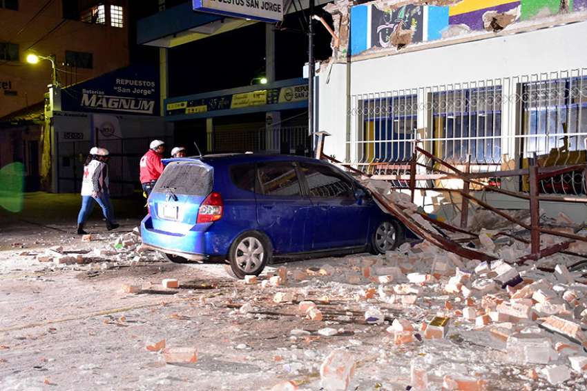 Earthquake triggers landslides in western Guatemala