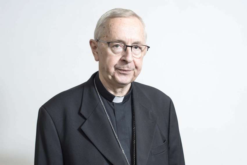 Polish prelate offers help in case of jailed ex-members of government on hunger strike