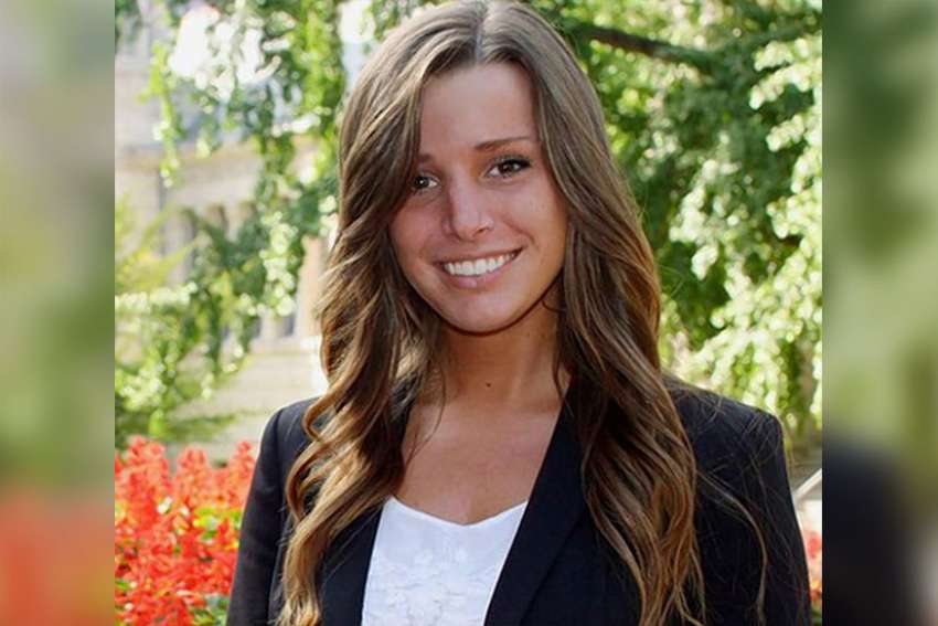 Would-be bride turns cancelled reception into feast for homeless
