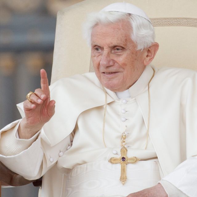 Charity, social justice must be coupled with prayer, Pope says 