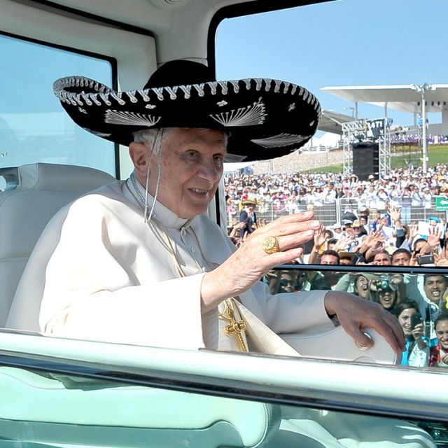 Pope bids warm farewell to Mexico, heads to Cuba 