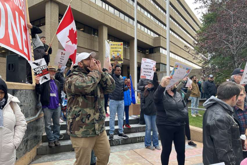 Parental rights march returning