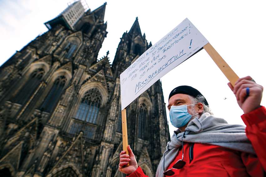 Chairman of Cologne’s  abuse commission resigns