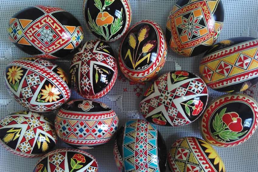 Egg decorating brings some quarantine joy